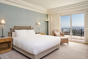 Premium bedding, down comforters, minibar, in-room safe - The Shilla Jeju (Seogwipo)