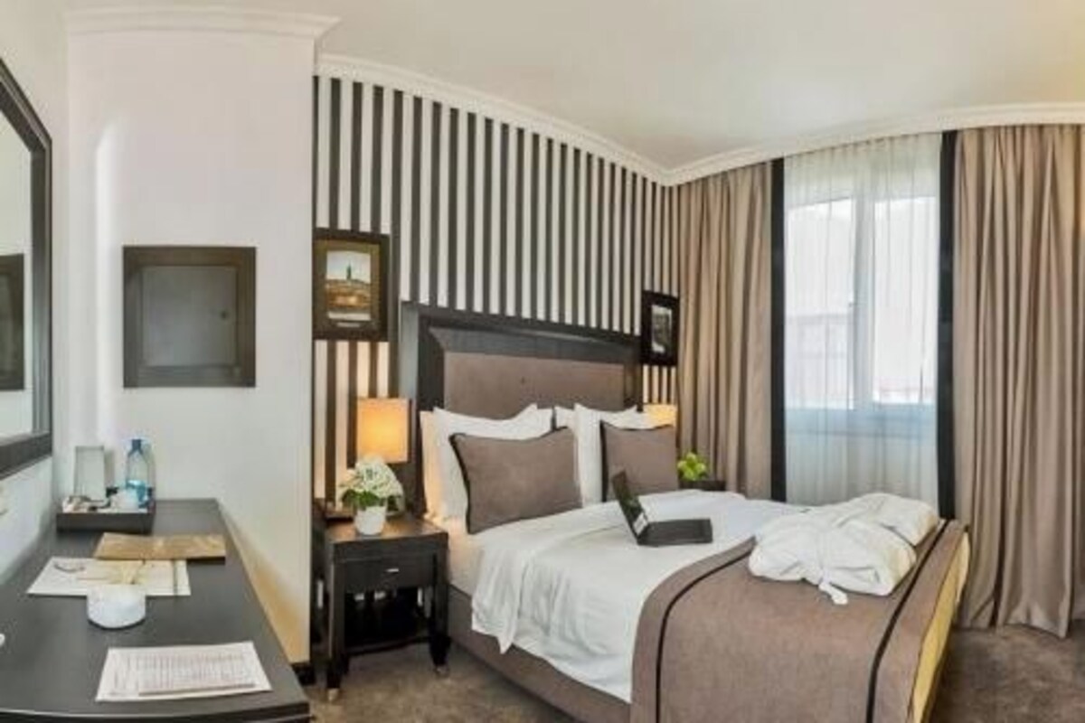 Grand Deluxe Room