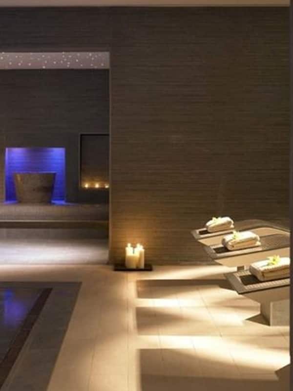 Sauna, hot tub, body treatments, aromatherapy, hot stone massages