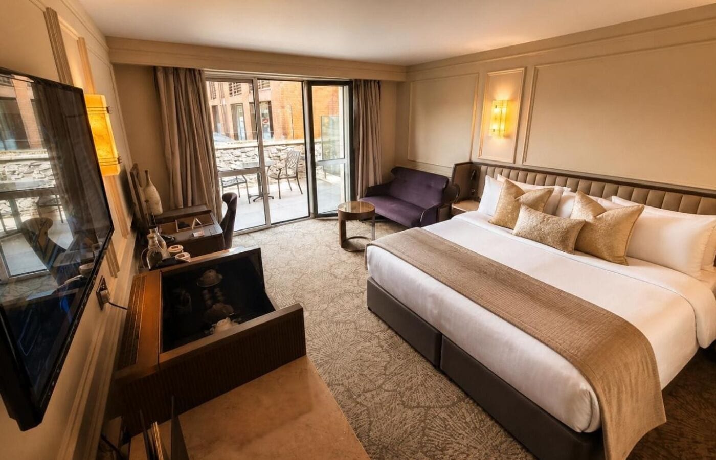 Executive Room, Garden View | In-room safe, desk, laptop workspace, blackout drapes