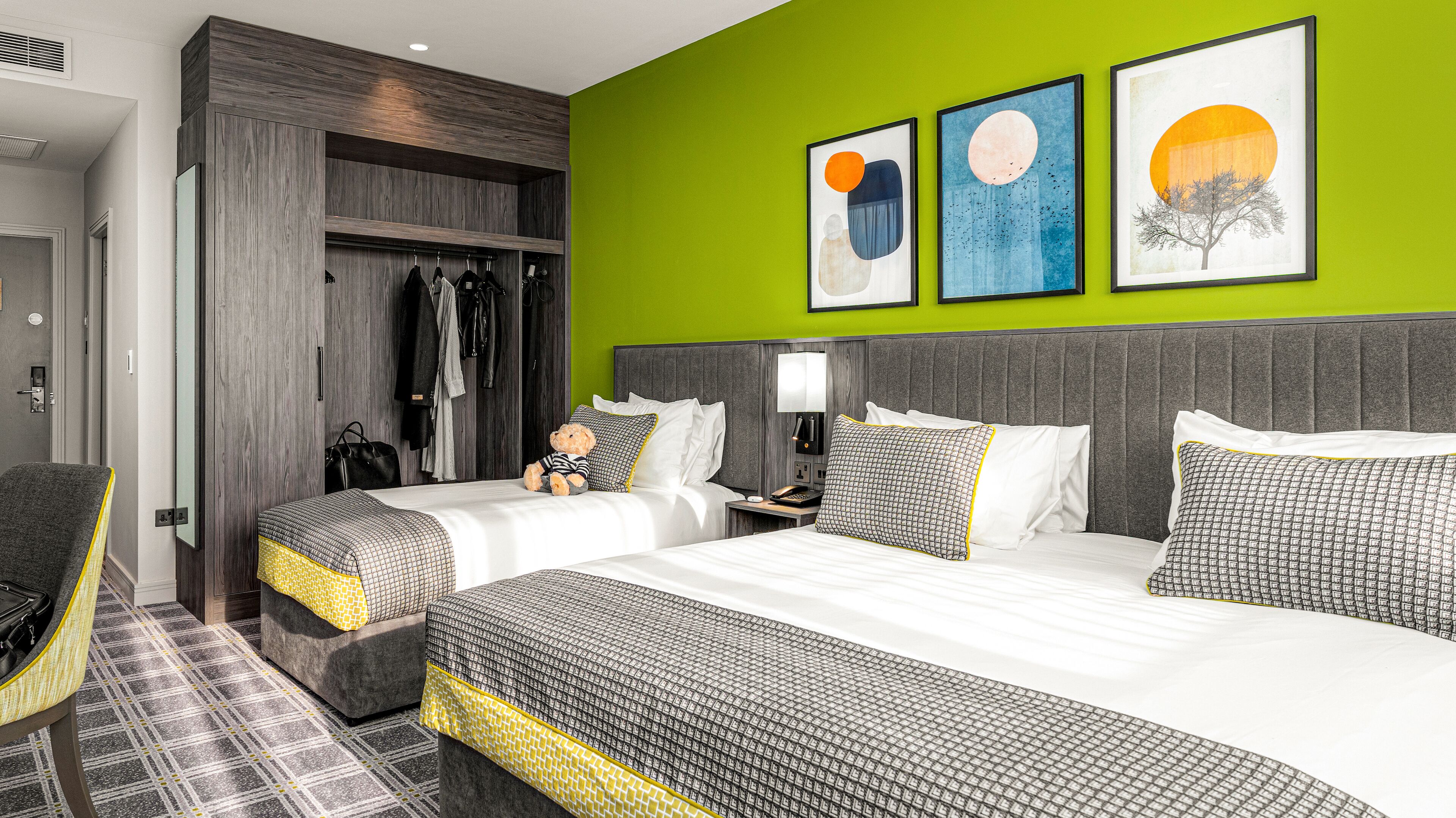 family room | 1 bedroom, premium bedding, in-room safe, desk