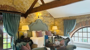 Courtyard Superior Double | 1 dormitorio, decoración individual, mobiliario individual