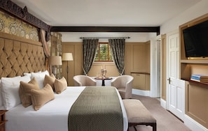 Courtyard Double Room | 1 bedroom, individually decorated, individually furnished