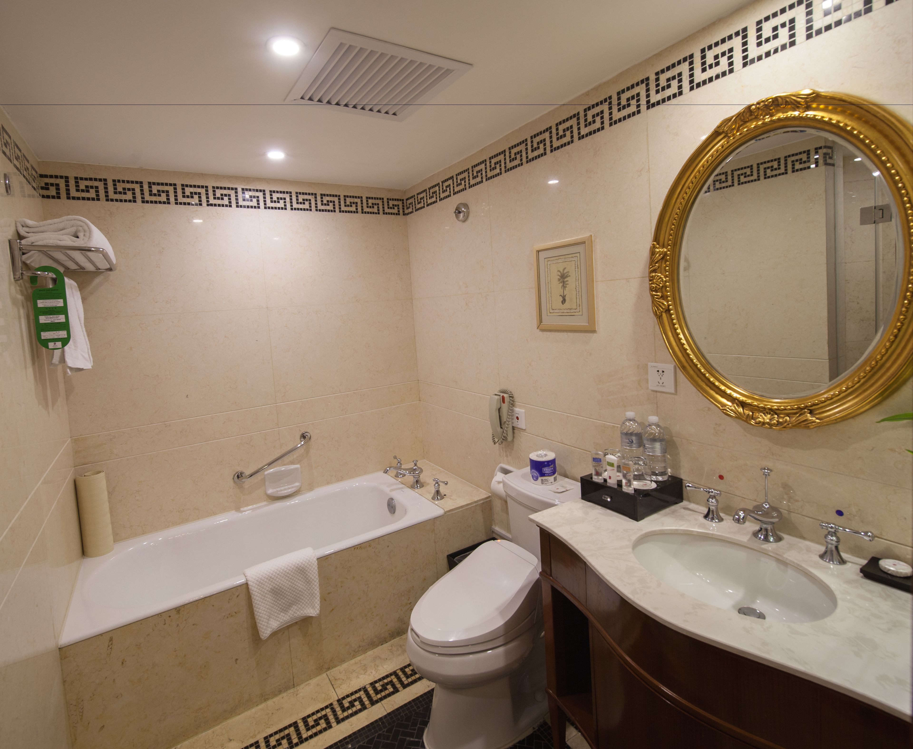 Combined shower/bathtub, free toiletries, hair dryer, bathrobes