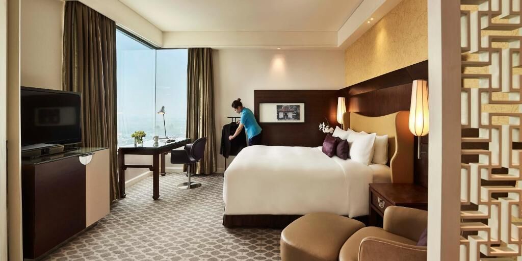 Down comforters, minibar, in-room safe, desk
