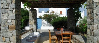 Andriani's Guest House