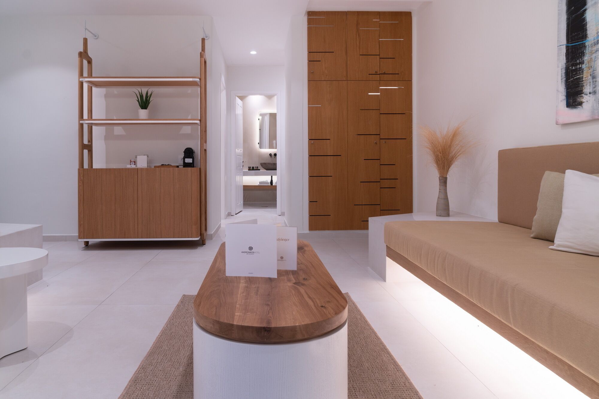 suite, hot tub, sea view | minibar, in-room safe, desk, iron/ironing board