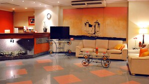 Lobby sitting area - Manduara Hotel And Suites (Asunción)