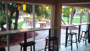 Coffee shop