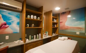 Sauna, baño turco o hammam, tratamientos corporales y hidroterapia 