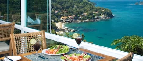 3 Restaurants, Frühstück, Mittagessen, Abendessen, internationale Küche