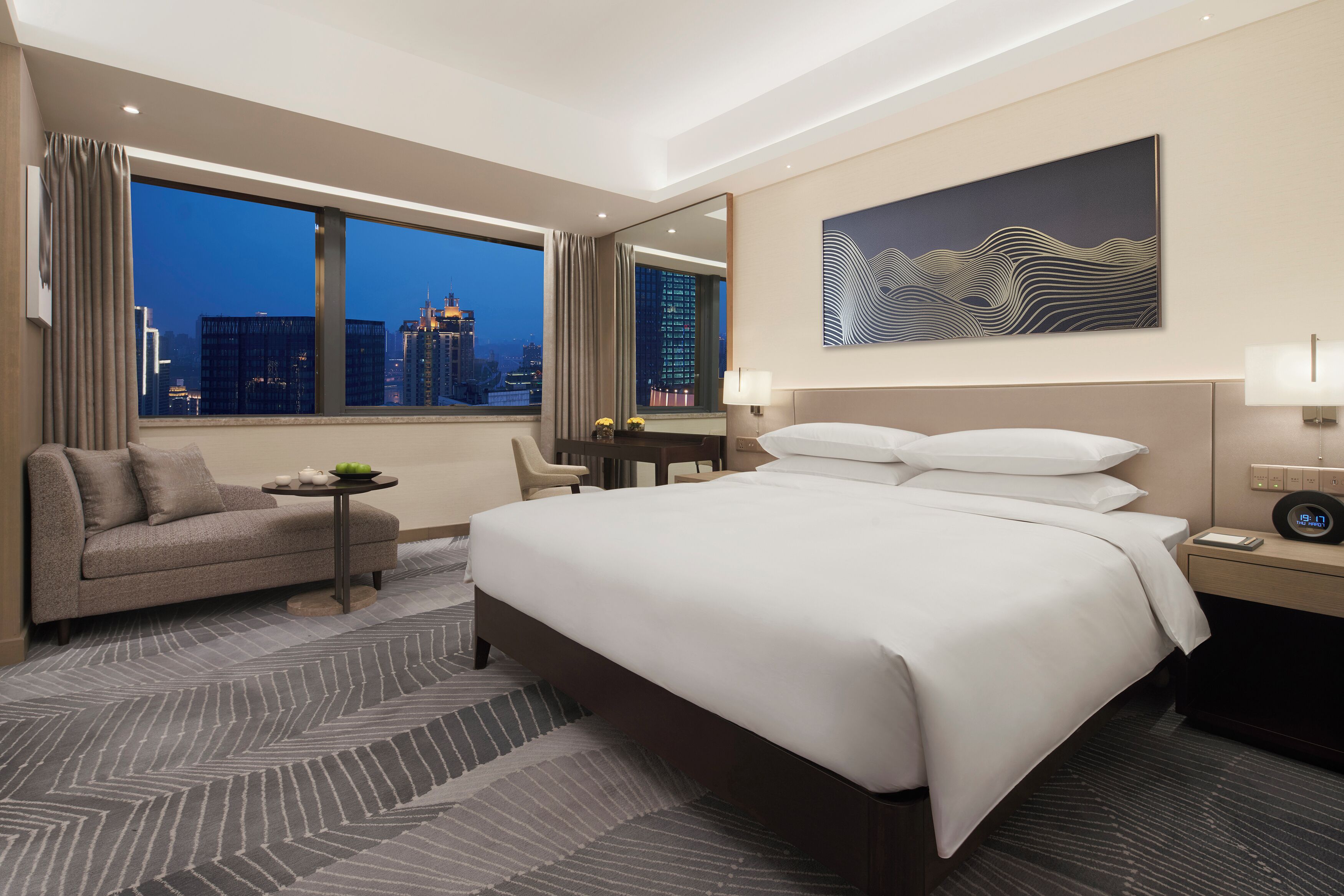King Bed Club