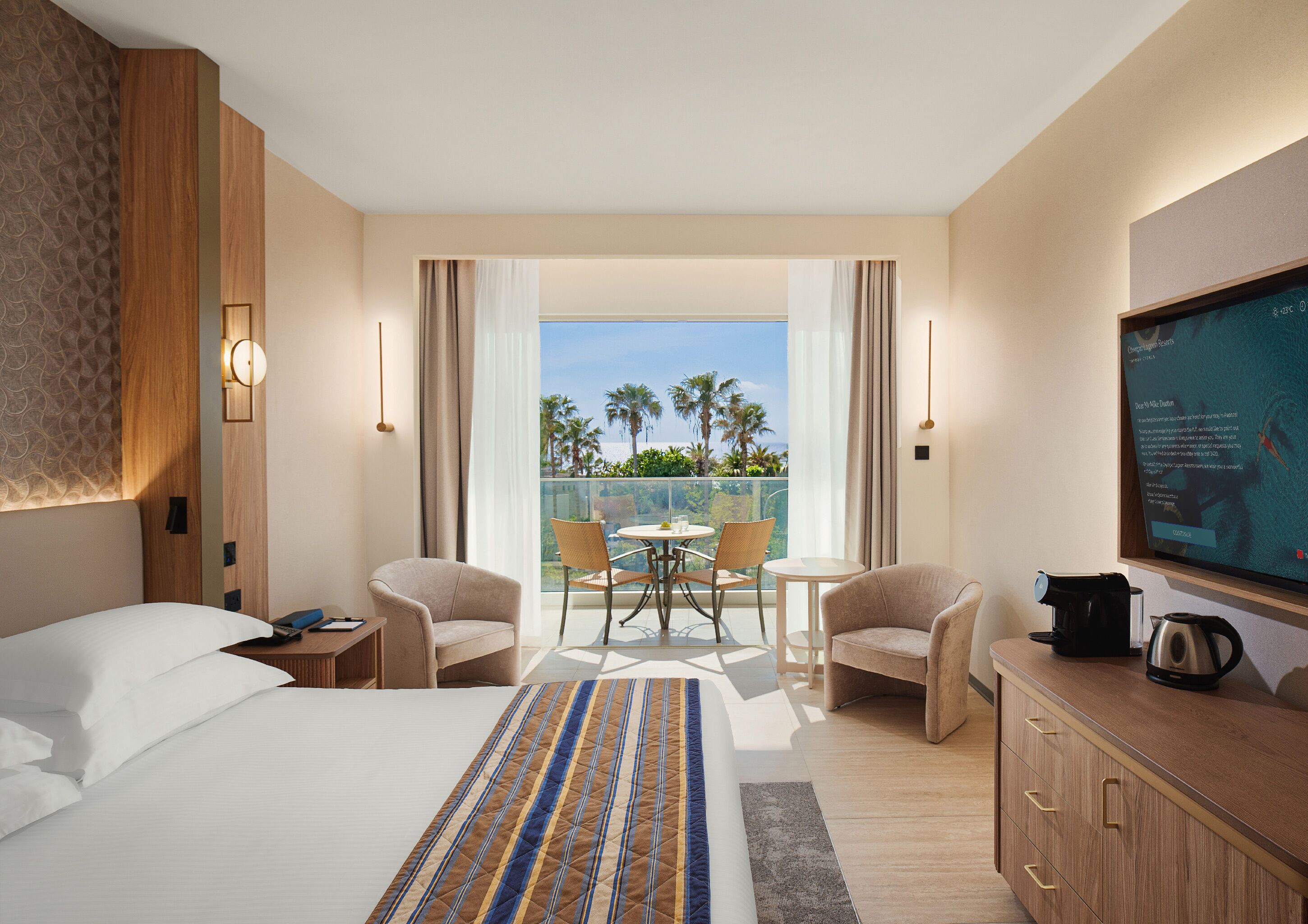 Deluxe Double Room, Partial Sea View | Premium bedding, in-room safe, soundproofing, bed sheets