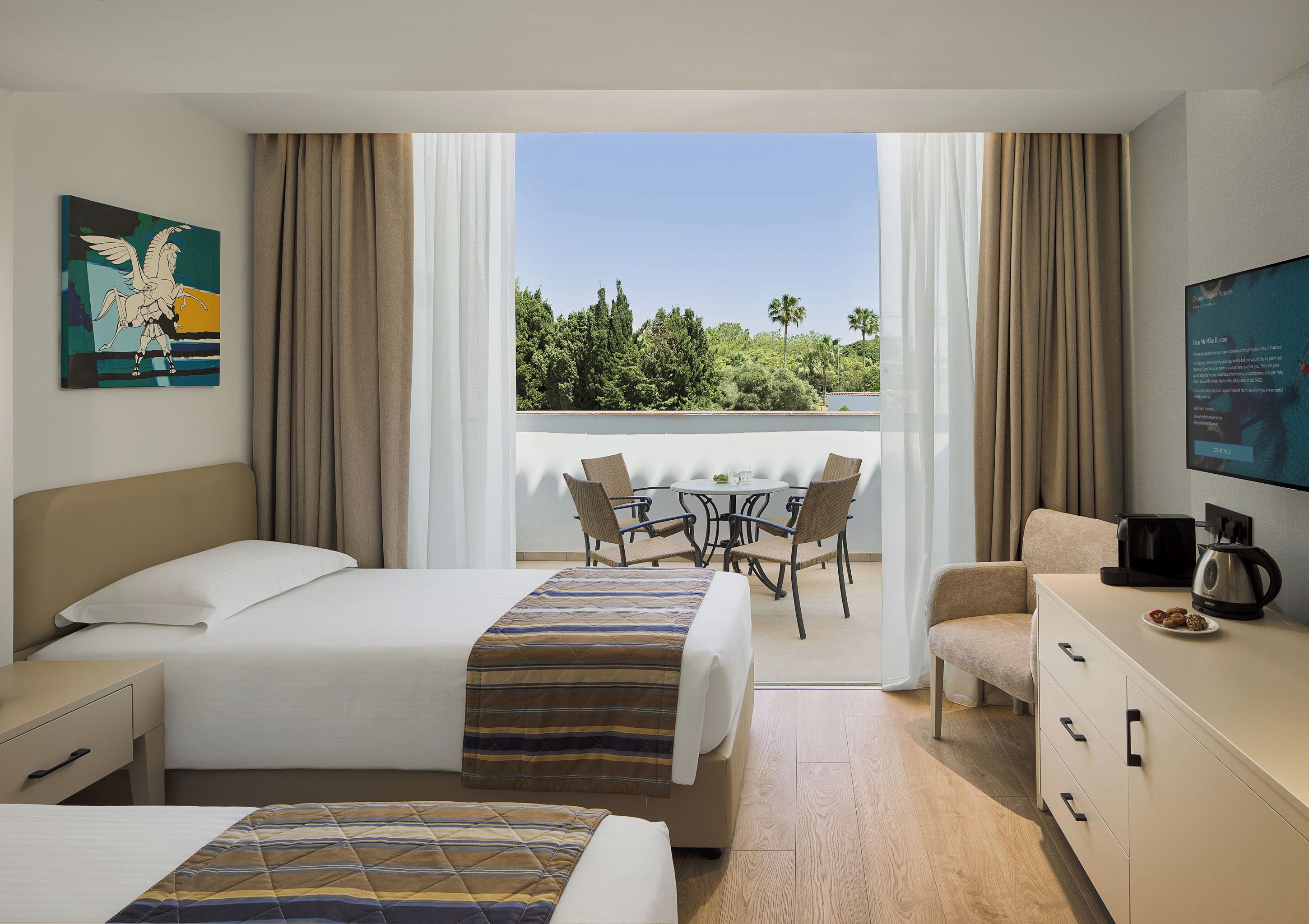 Family Suite, Mountain View | Premium bedding, in-room safe, soundproofing, bed sheets
