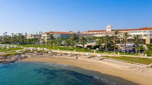 Front of property - Olympic Lagoon Resort - Paphos (Paphos)
