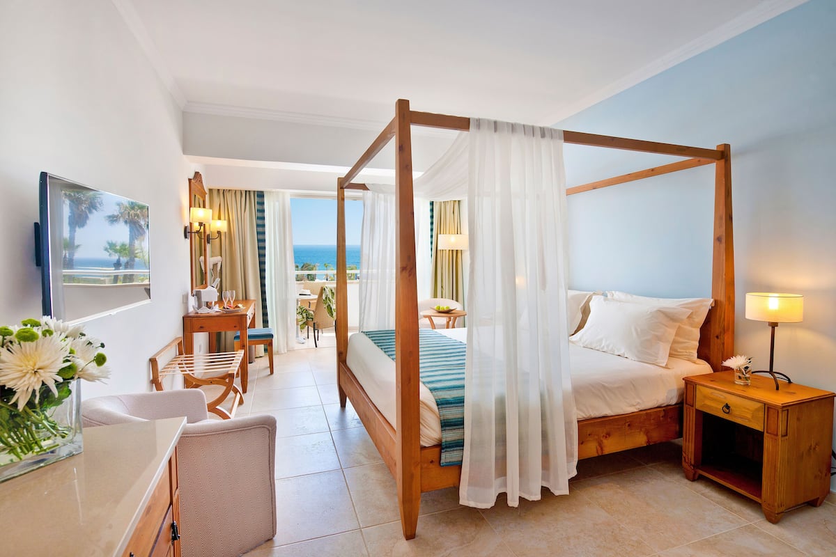 Junior Suite, Terrace (Sea & Pool View - Fisherman's) | Premium bedding, in-room safe, soundproofing, bed sheets