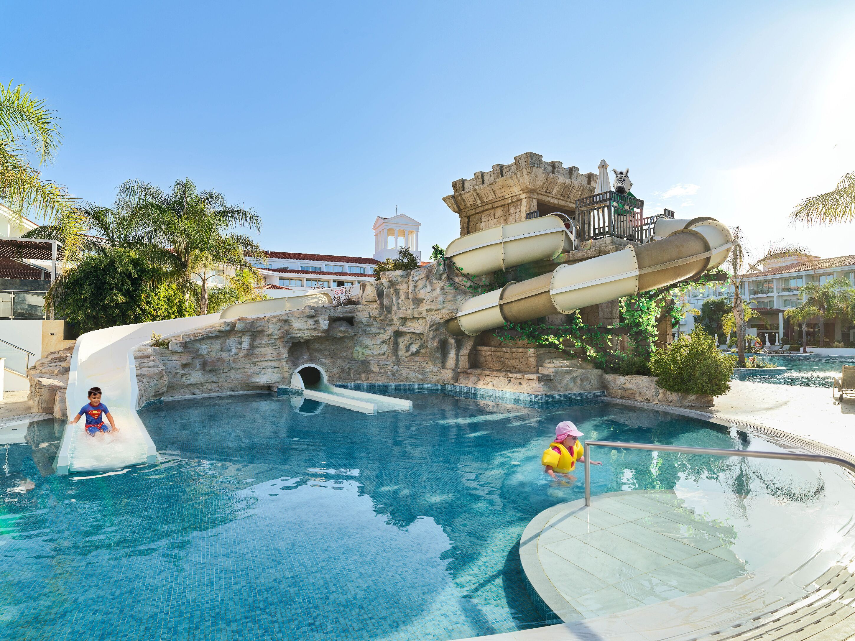 Indoor pool, 4 outdoor pools