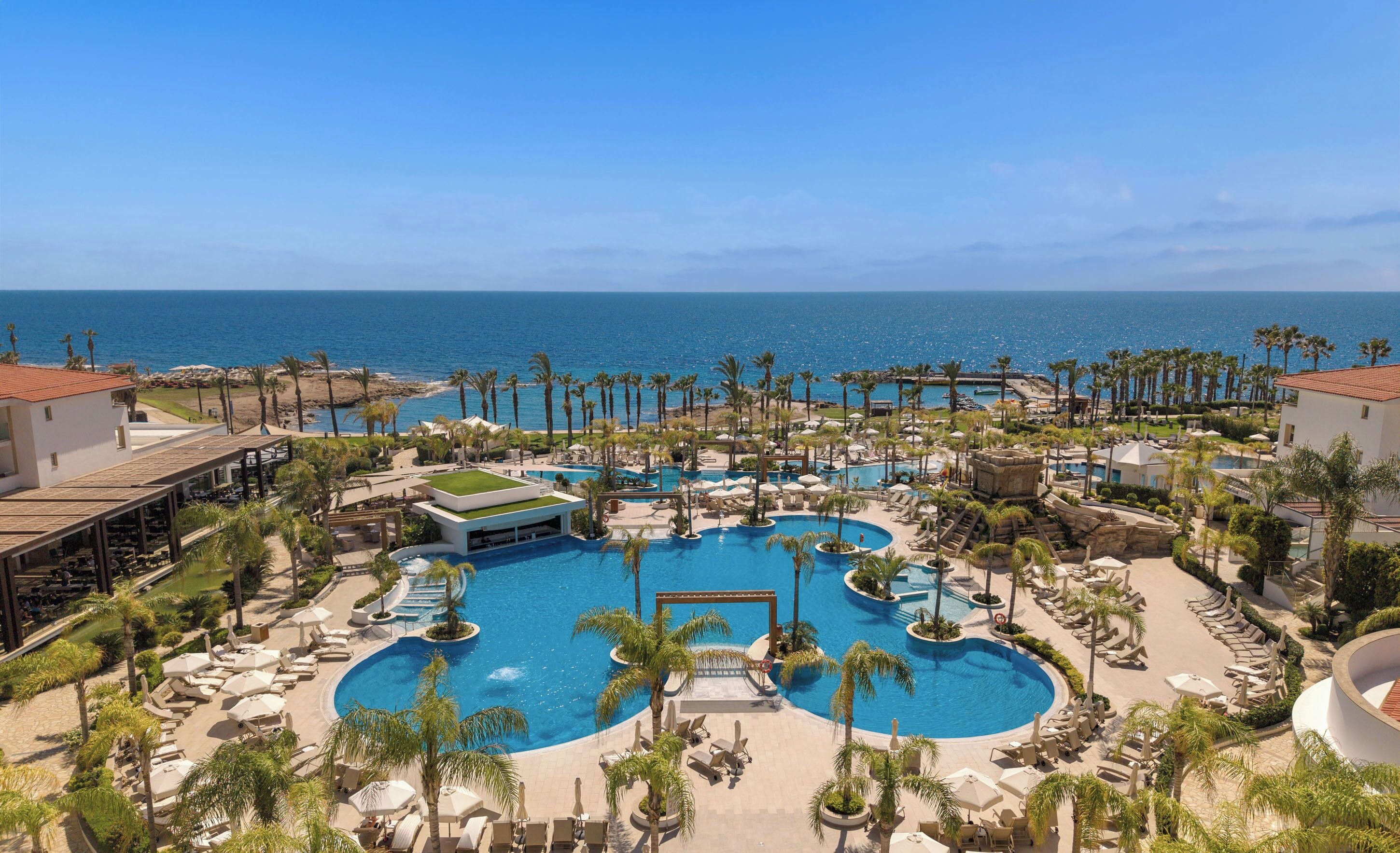 Indoor pool, 4 outdoor pools
