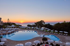 Indoor pool, outdoor pool, sun loungers