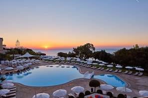 Indoor pool, outdoor pool, sun loungers