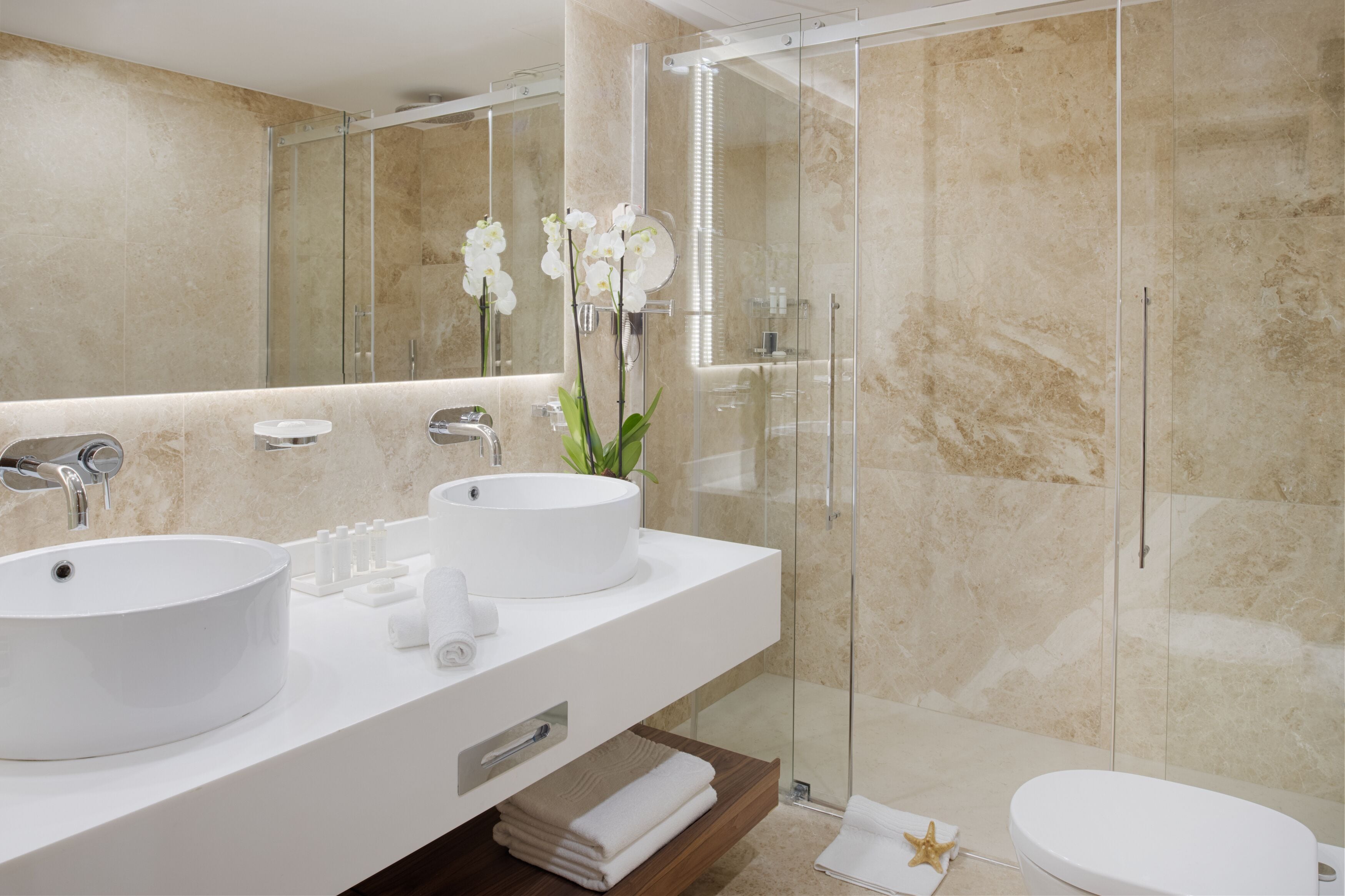 King's Suite | Bathroom