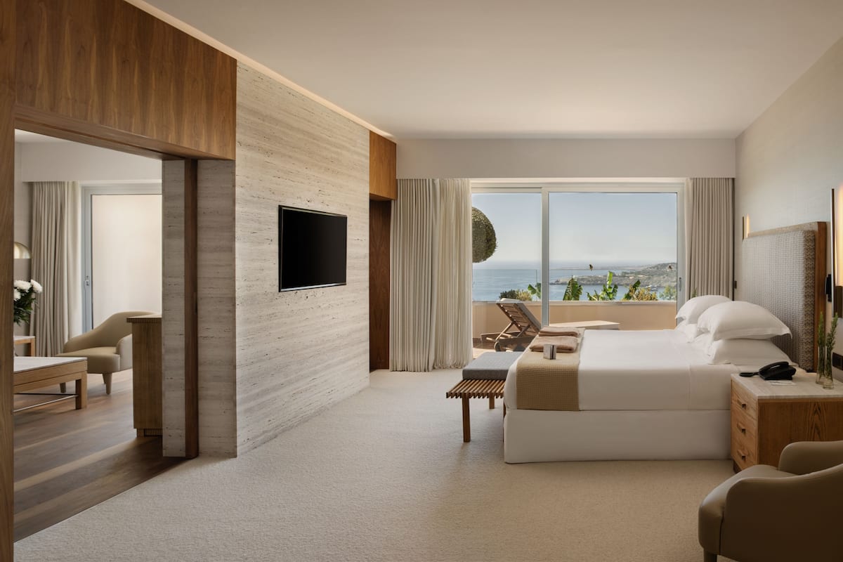 king's suite | premium bedding, down duvets, minibar, in-room safe