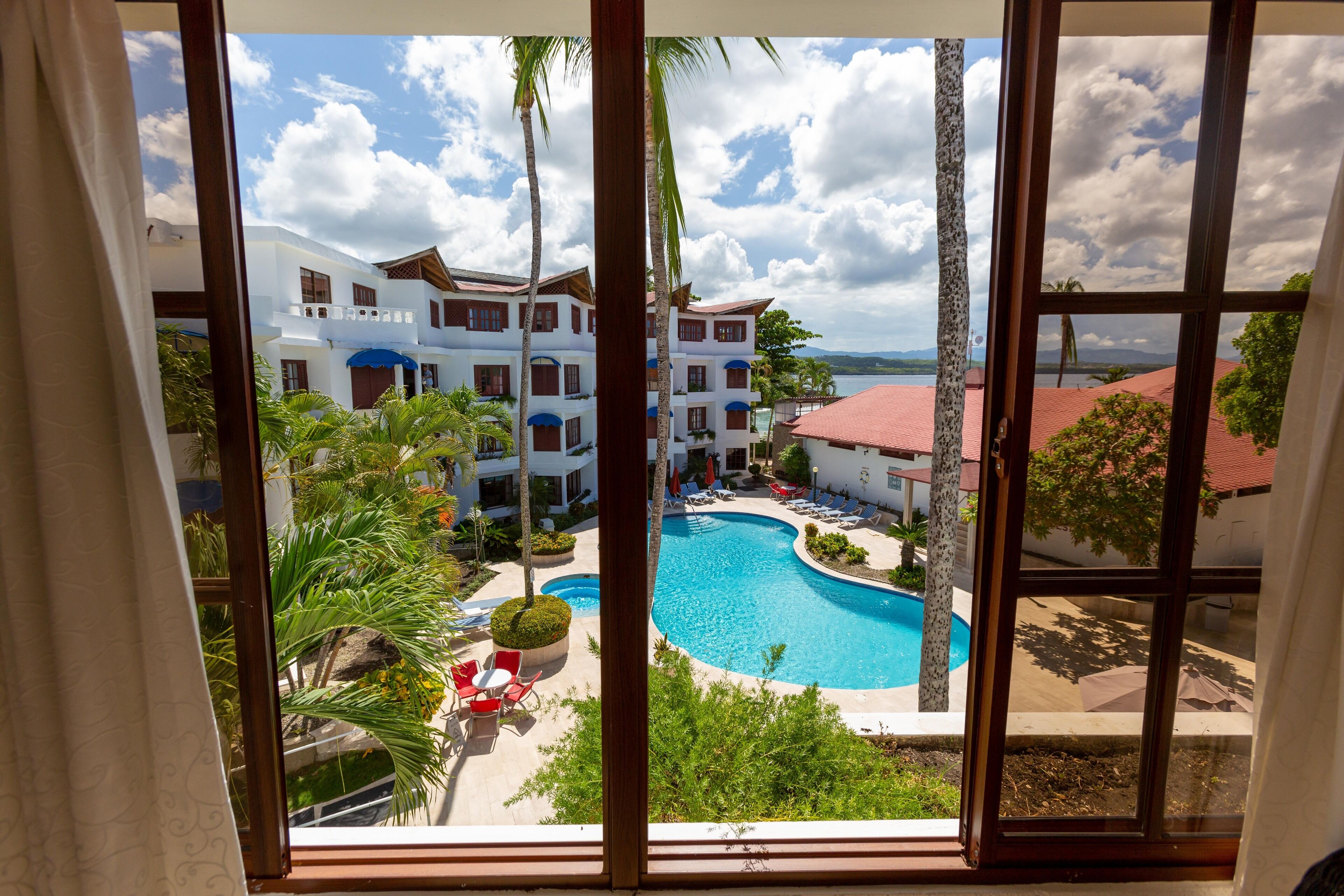 숙박 시설 정면