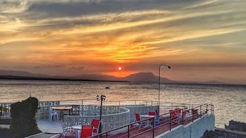 Sundeck