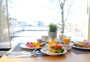 Petit-déjeuner buffet compris tous les jours