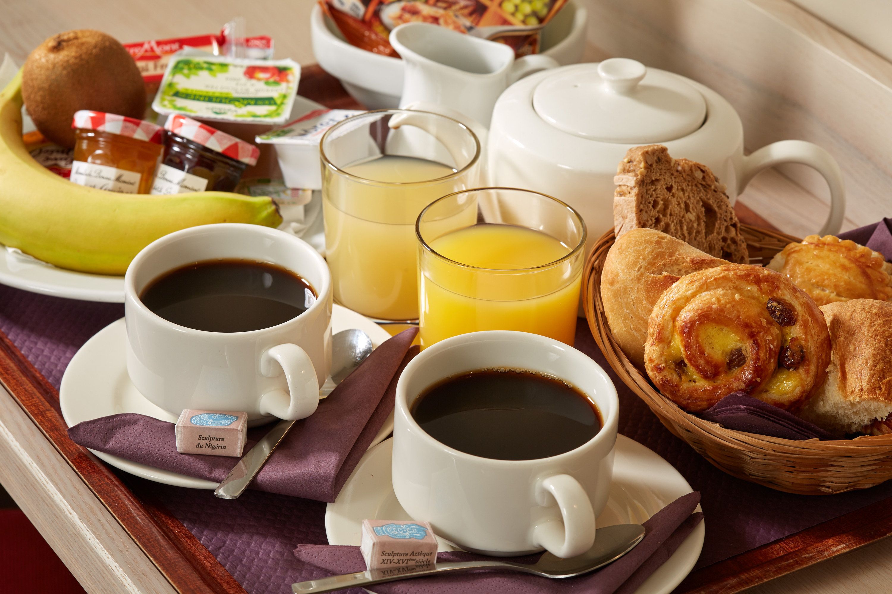 daily continental breakfast (eur 13 per person)