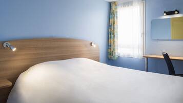 Iron/ironing board, free cribs/infant beds, rollaway beds, free WiFi