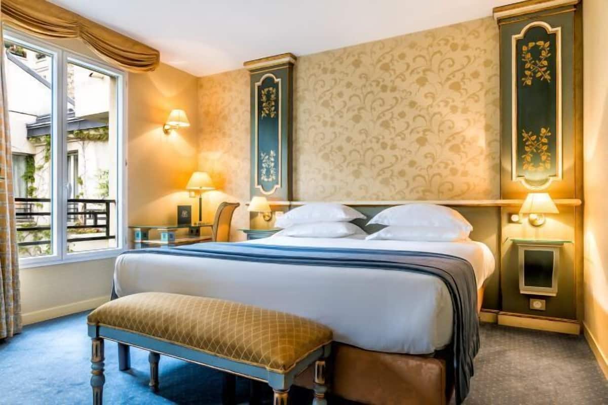 In-room safe, desk, blackout curtains, soundproofing