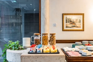 Daily buffet breakfast (EUR 20 per person)