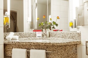 XXX Studio | Bathroom