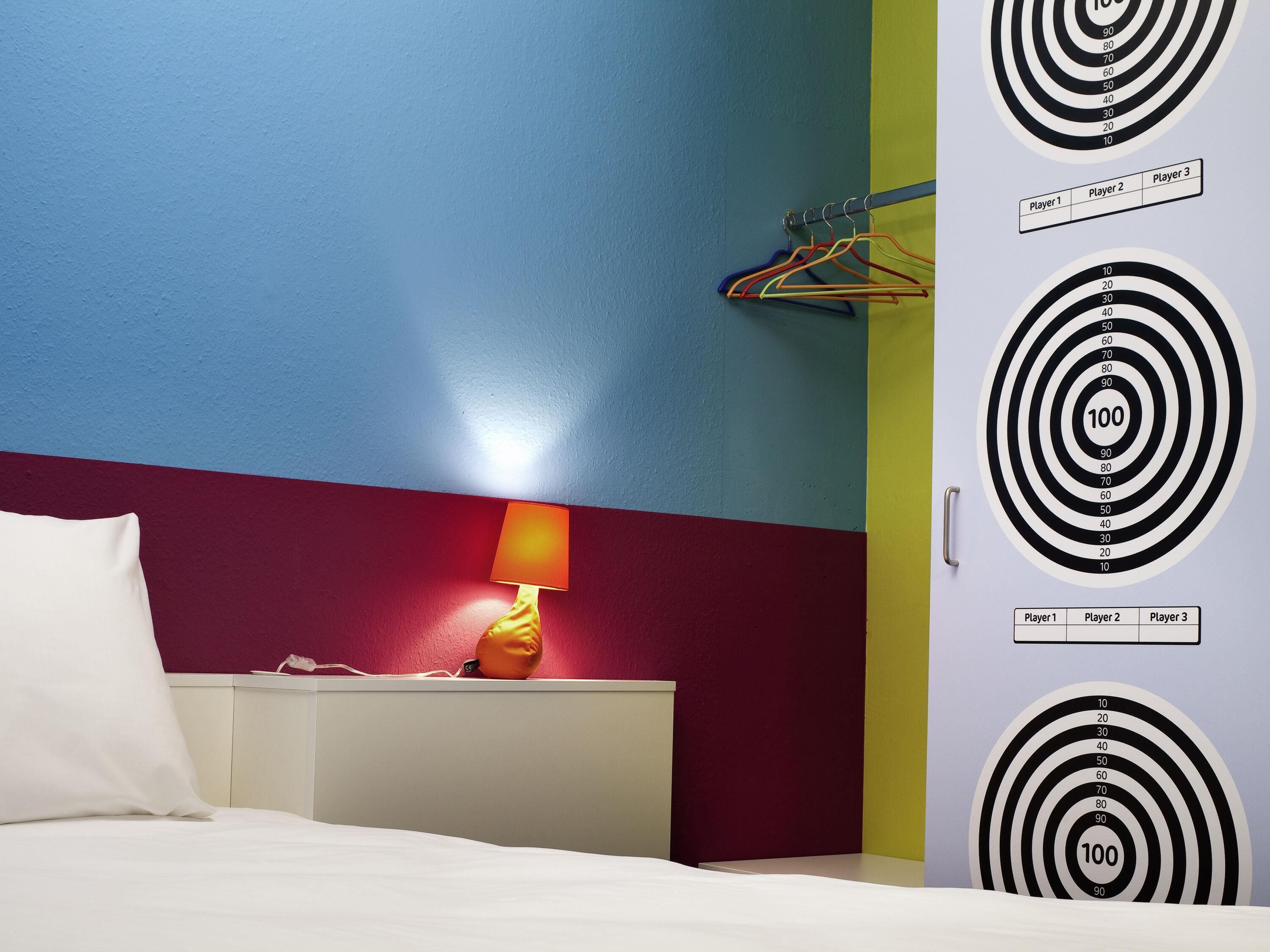 Suite Standar, 2 Tempat Tidur Double, kamar terhubung | Meja kerja, setrika/meja setrika, Wi-Fi gratis, dan seprai linen