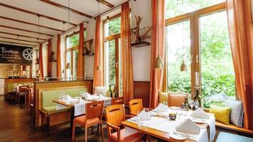 Se sirven desayunos, comidas y cenas