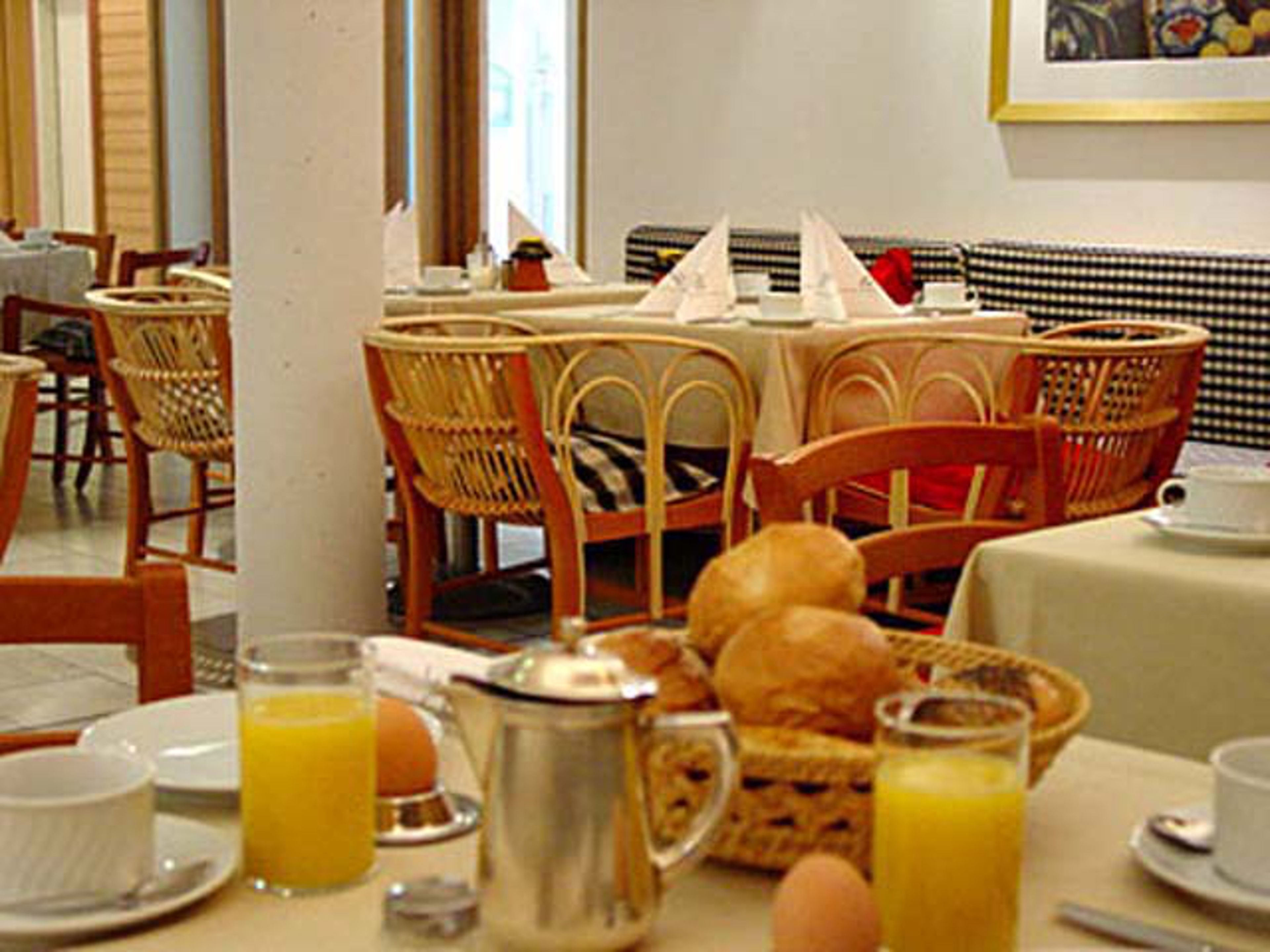 daily buffet breakfast (eur 14.00 per person)