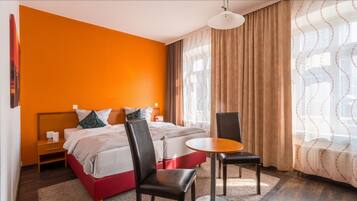 Allergikerbettwaren, Zimmersafe, Schreibtisch, schallisolierte Zimmer