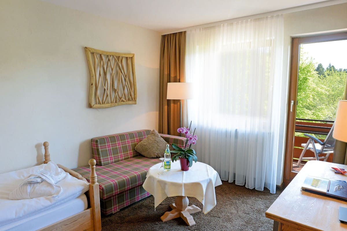 Single Room | Premium bedding, minibar, in-room safe, desk
