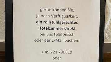 Schreibtisch, schallisolierte Zimmer, Babybetten, Zustellbetten