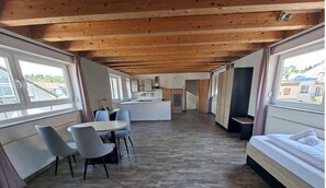 Babybetten, kostenloses WLAN, Bettwäsche