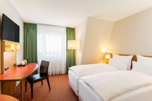 Standard Room | Premium bedding, pillow-top beds, minibar, in-room safe