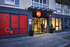 Exterior - iStay by NH Berlin City Ost Hotel (Berlin)