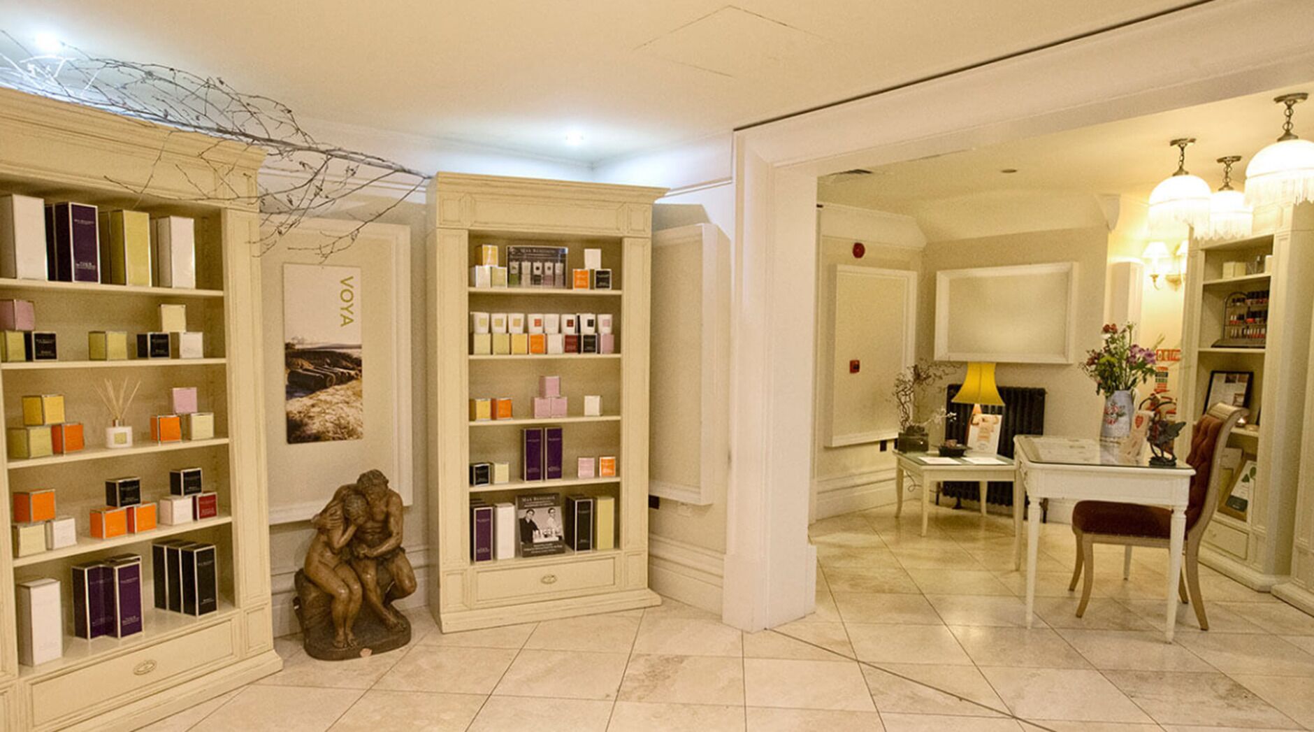 couples treatment room(s), sauna, hot tub, body treatments, aromatherapy