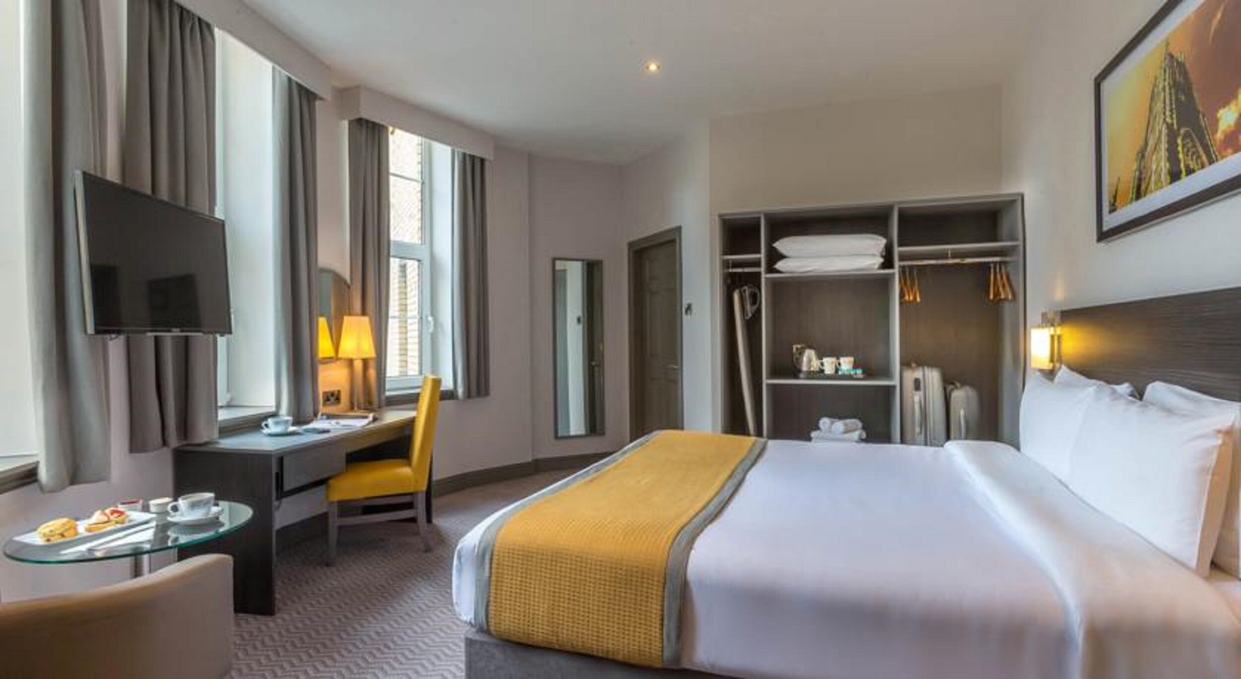 In-room safe, desk, iron/ironing board, free cots/infant beds