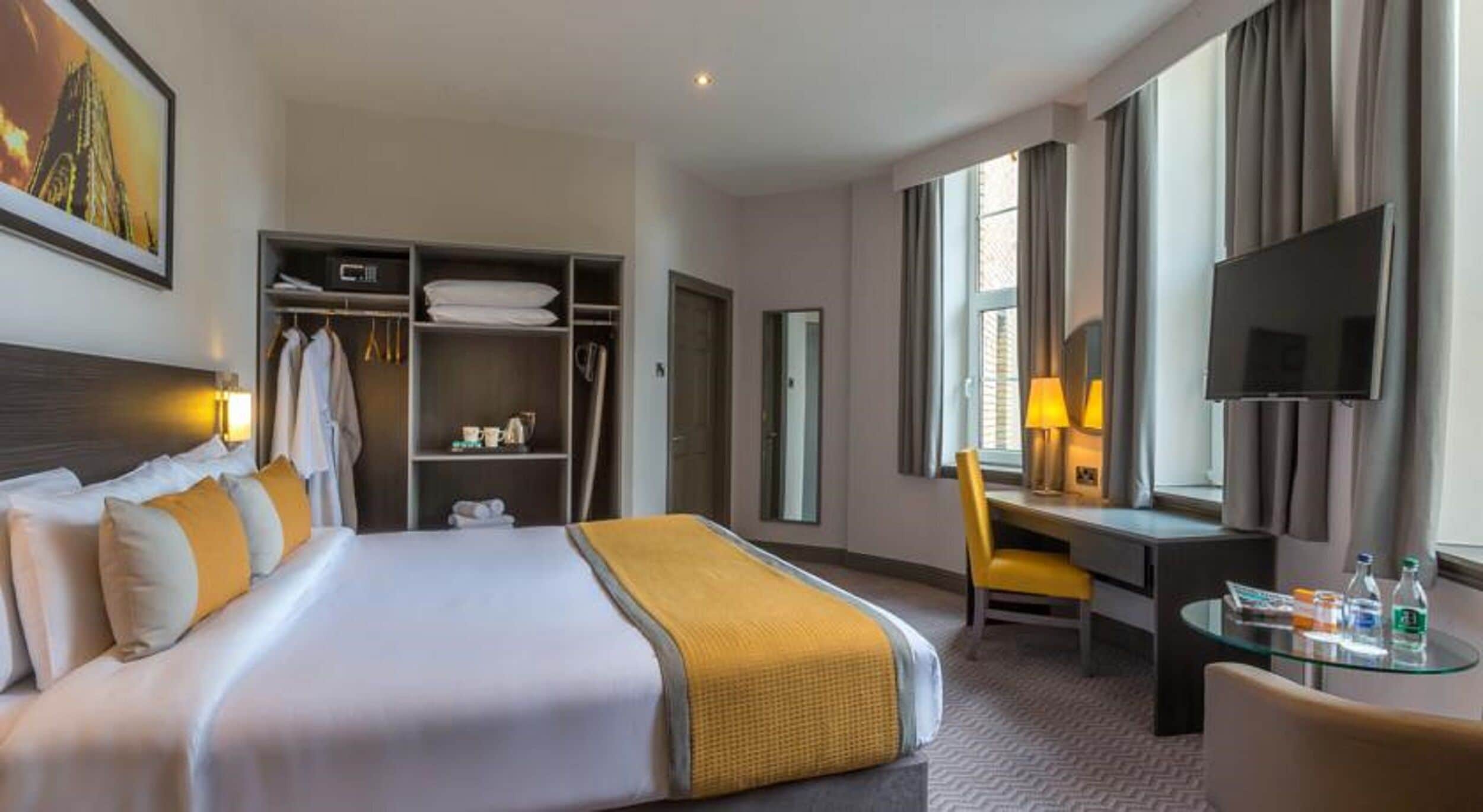In-room safe, desk, iron/ironing board, free cots/infant beds