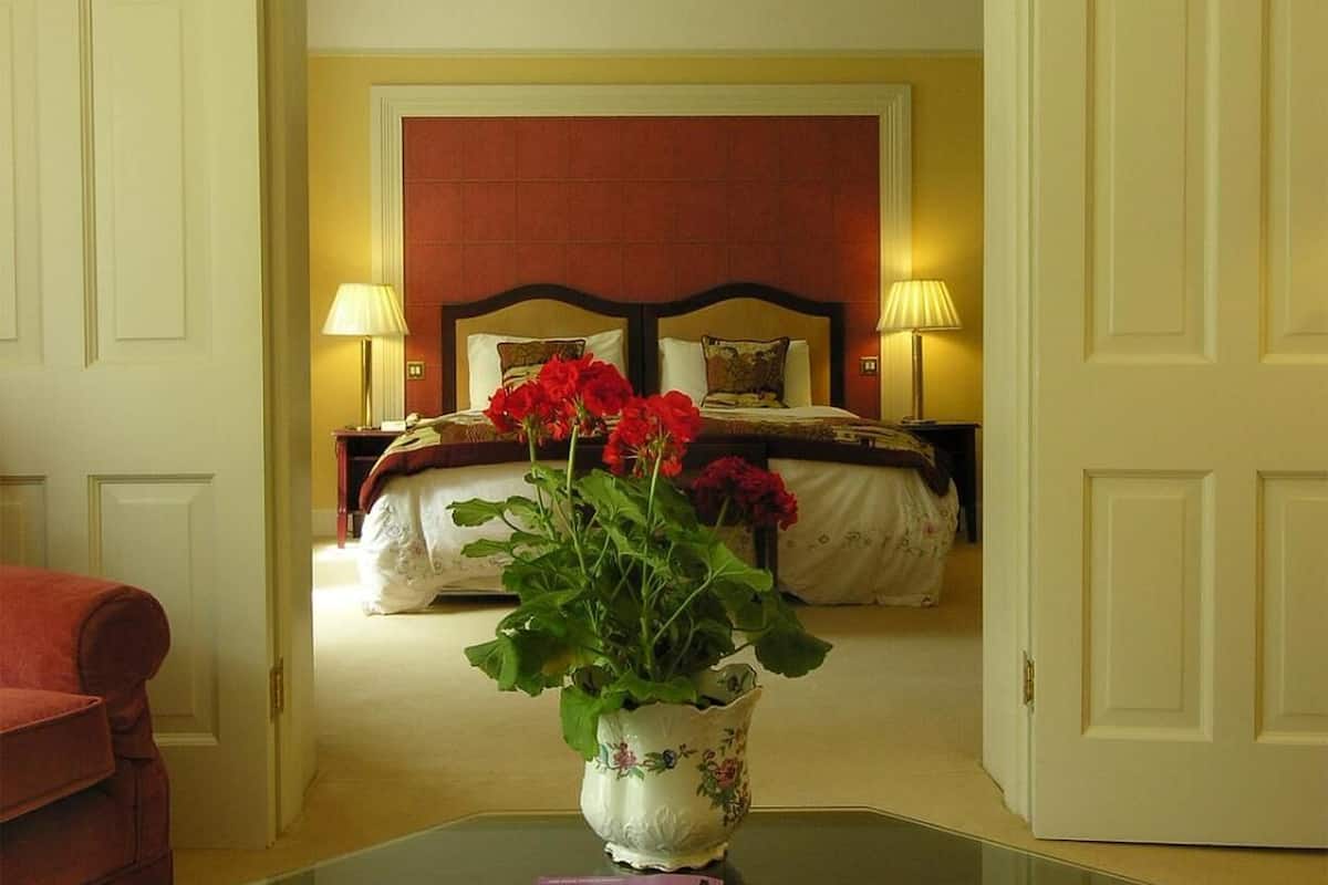 premium bedding, in-room safe, desk, iron/ironing board