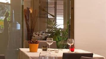 Local and international cuisine