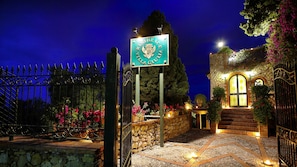 Entrée de l’hébergement