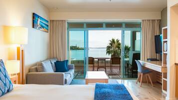 Spa Studio, Ocean View (Fourth Floor) | Interior